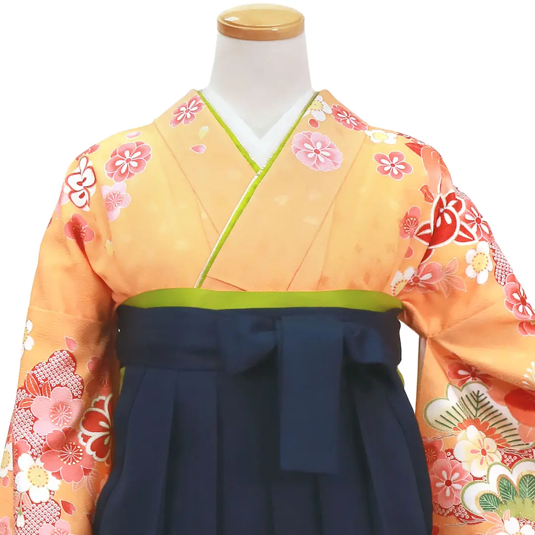 オレンジ地に桜と橘・紺袴（無地） （二尺袖）／卒業式 | 宅配着物