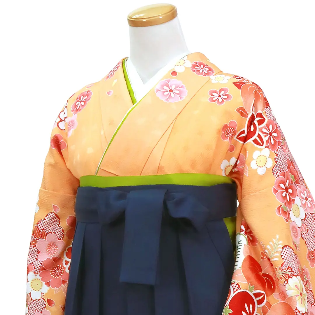 オレンジ地に桜と橘・紺袴（無地） （二尺袖）／卒業式 | 宅配着物