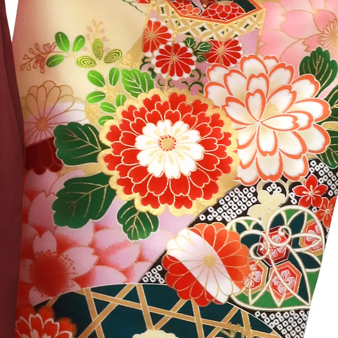 【人気セット】クリーム色地に花と貝桶・臙脂袴（無地） （二尺袖）／卒業式／柄詳細