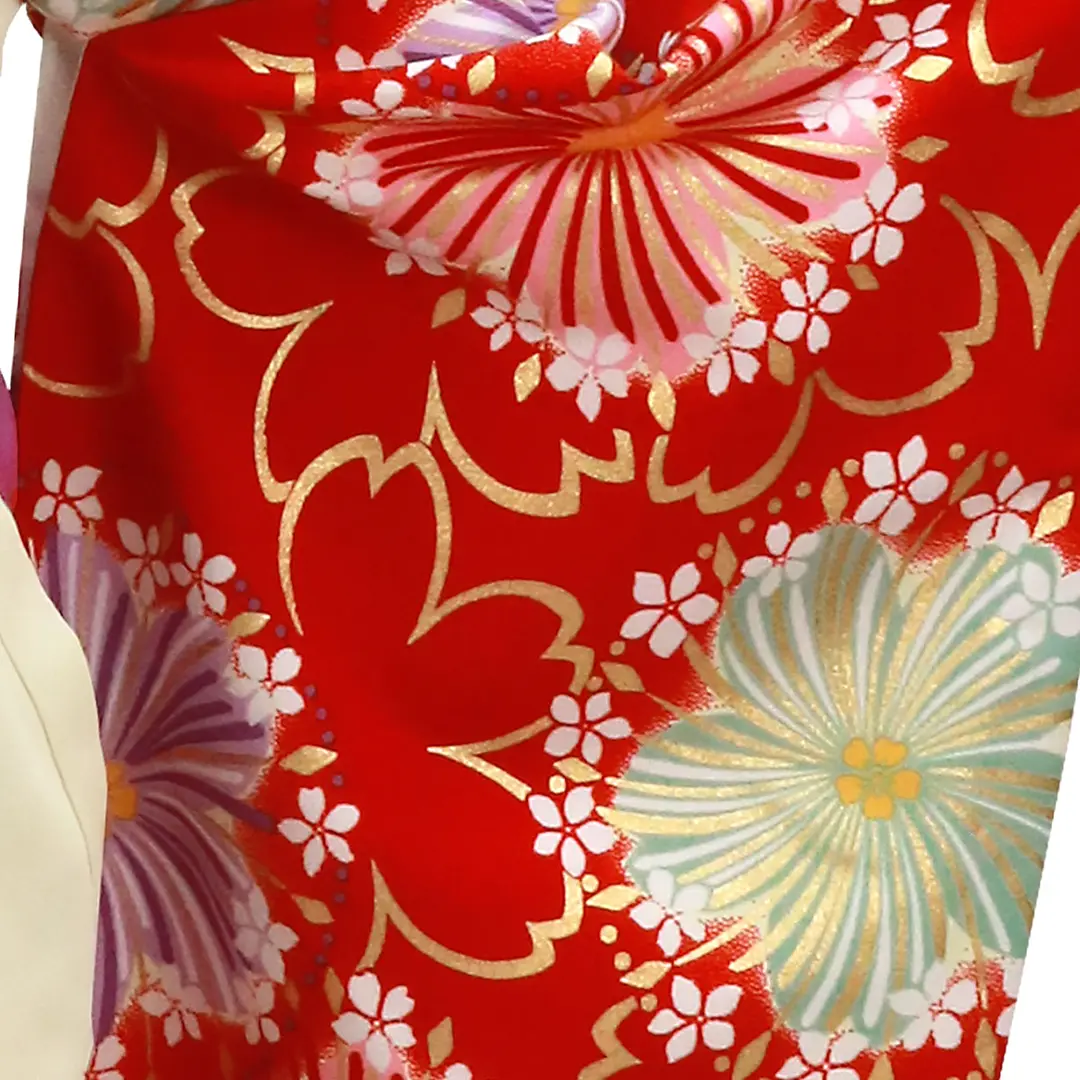 深緋・（こきひ）地に桜柄・アイボリー袴（無地）（二尺袖）／卒業式／柄詳細