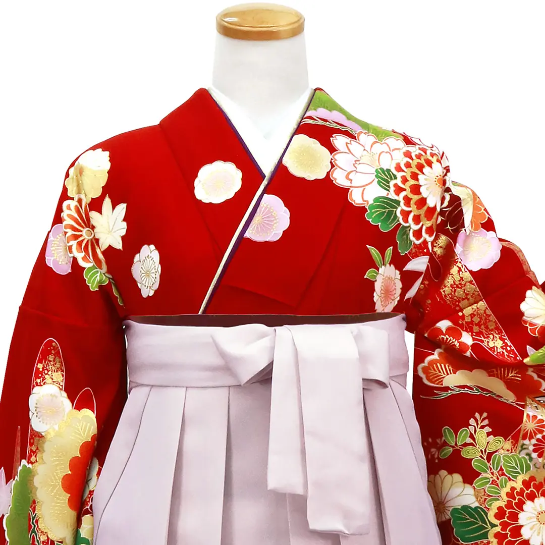 【人気セット】赤地に花と貝桶・くすみピンク袴（無地） （二尺袖）／卒業式／正面詳細