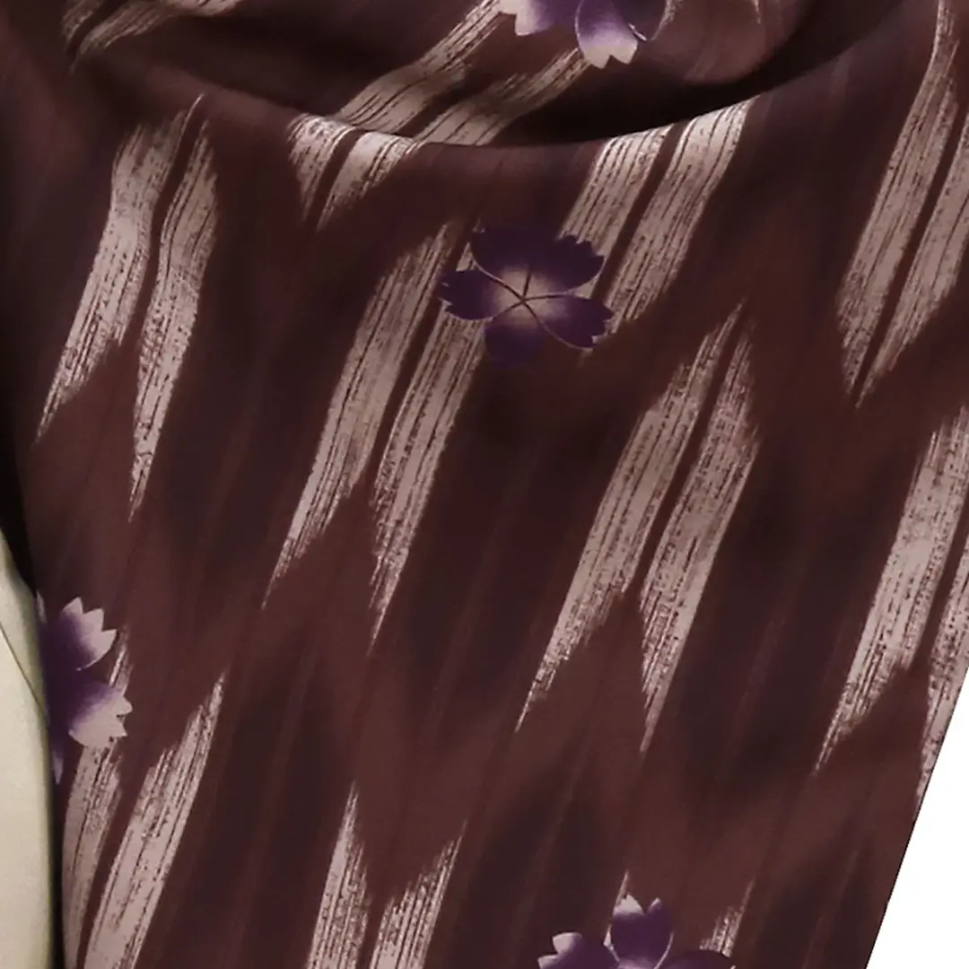 茶色地に矢絣と桜・グレージュ袴（無地） （二尺袖）／卒業式 袖詳細