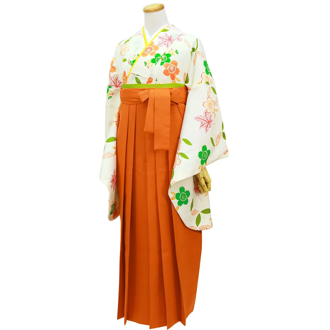【人気セット】アイボリー地にオレンジと緑の桜・オレンジ袴（無地） （二尺袖）／卒業式／斜め