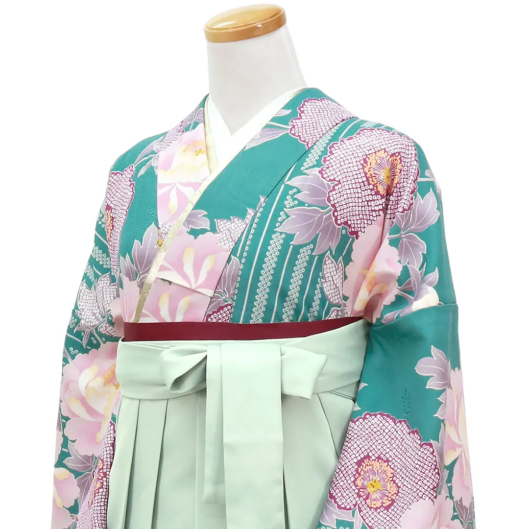 【人気セット】ターコイズに縞と牡丹・くすみグリーン袴（無地） （二尺袖）／卒業式／斜め詳細