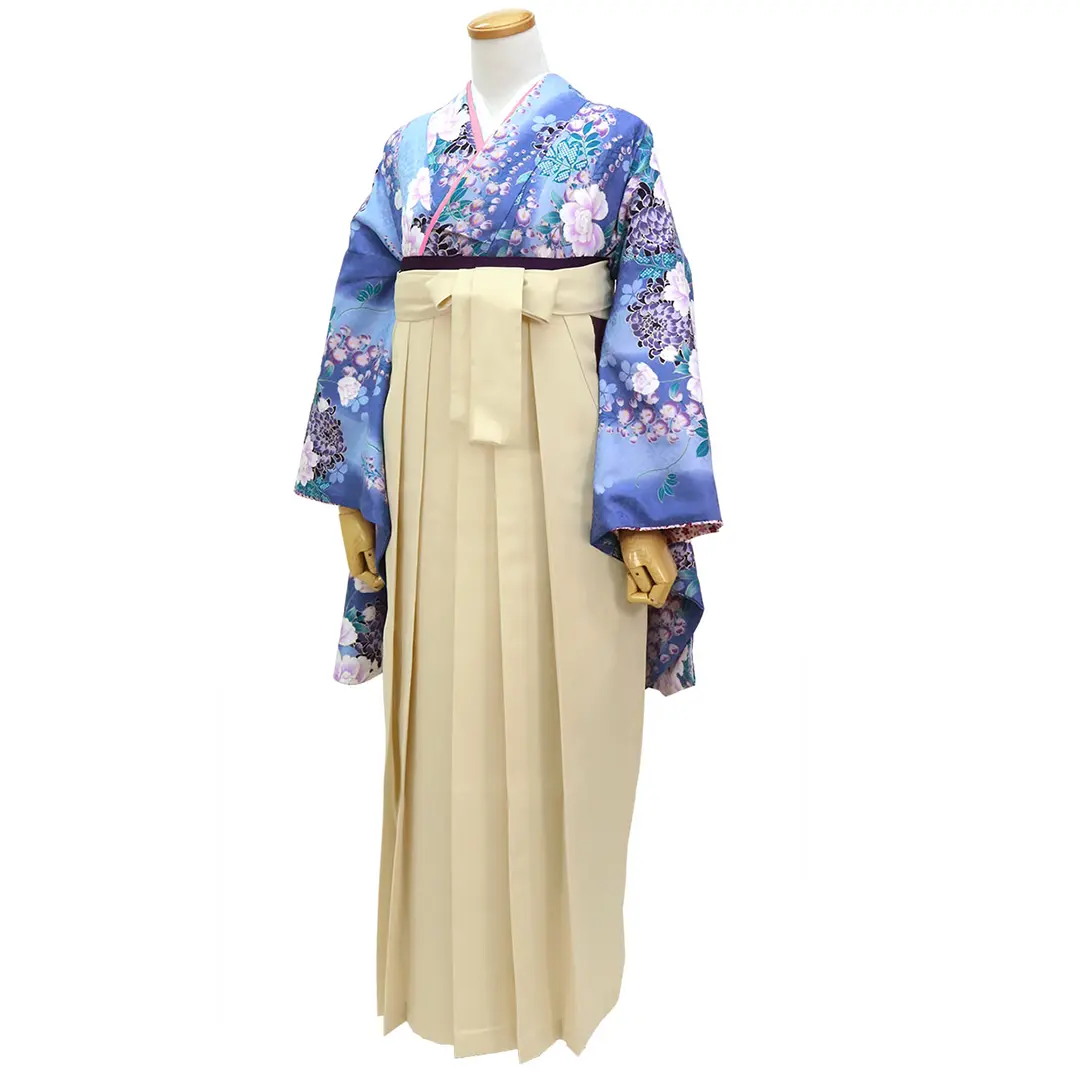 【人気セット】薄花桜地に藤とシャクヤクと菊・アイボリー袴（無地） （二尺袖）／卒業式／斜め