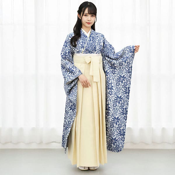 青のレース振袖・アイボリー袴（無地） （振袖）／卒業式 | 宅配着物