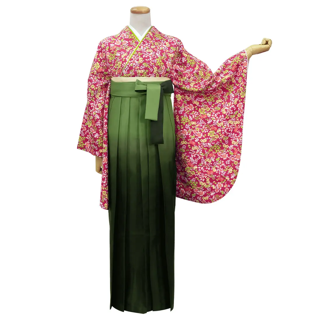 赤地に小花・緑袴（ぼかし）（二尺袖）／卒業式／正面
