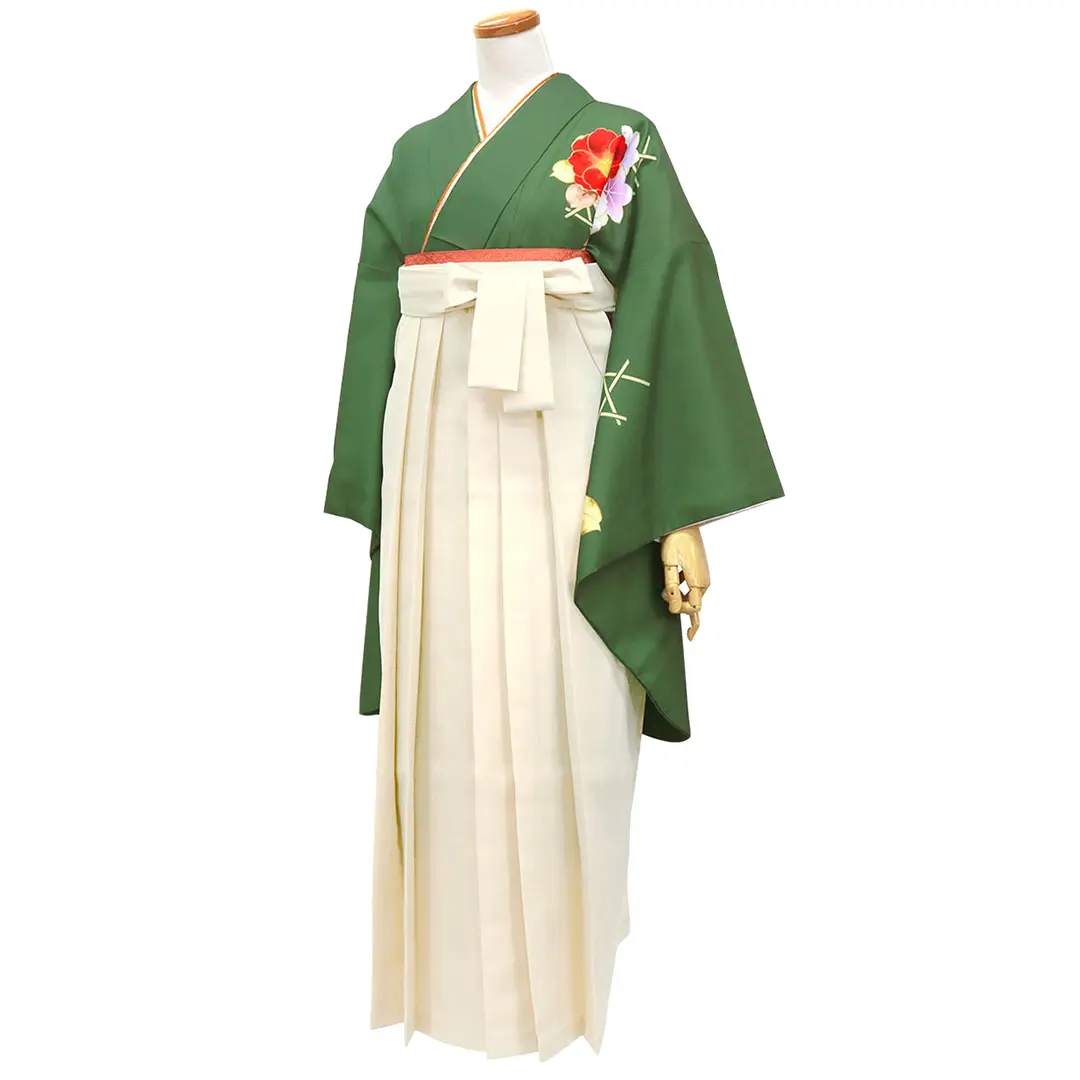松葉色に牡丹・アイボリー袴（無地）（二尺袖）／卒業式／斜め