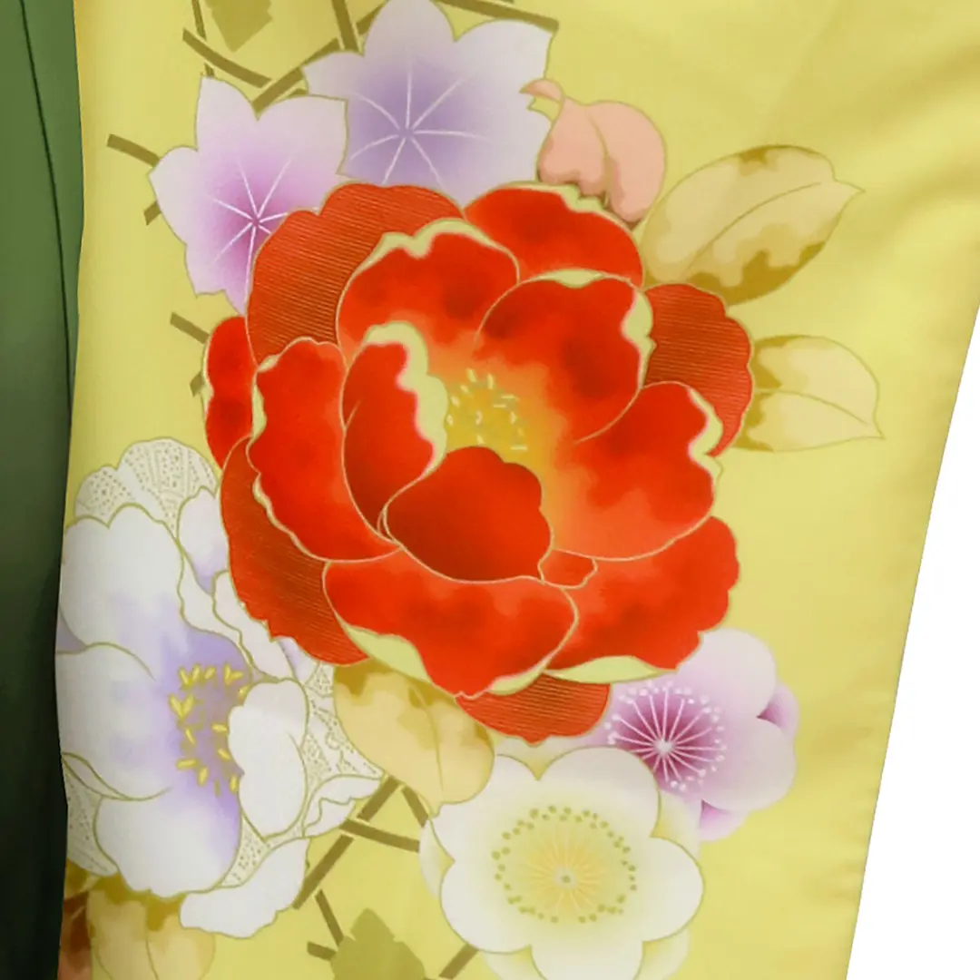 黄色地に牡丹・緑袴（ぼかし）（二尺袖）／卒業式／柄詳細