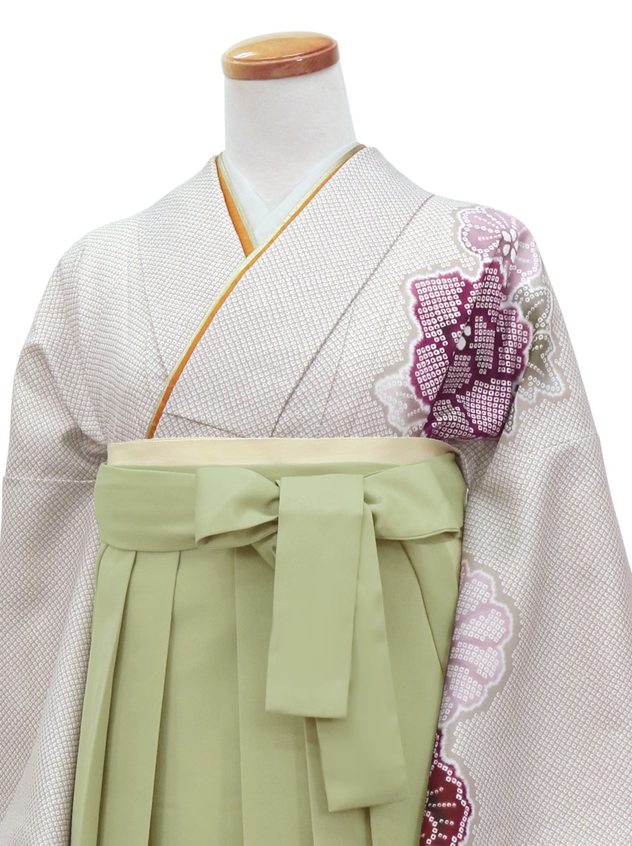 薄茶地に疋田牡丹・オリーブ袴（無地） （二尺袖）／卒業式 | 宅配着物