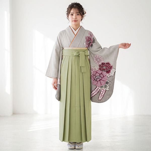 薄茶地に疋田牡丹・オリーブ袴（無地） （二尺袖）／卒業式 | 宅配着物