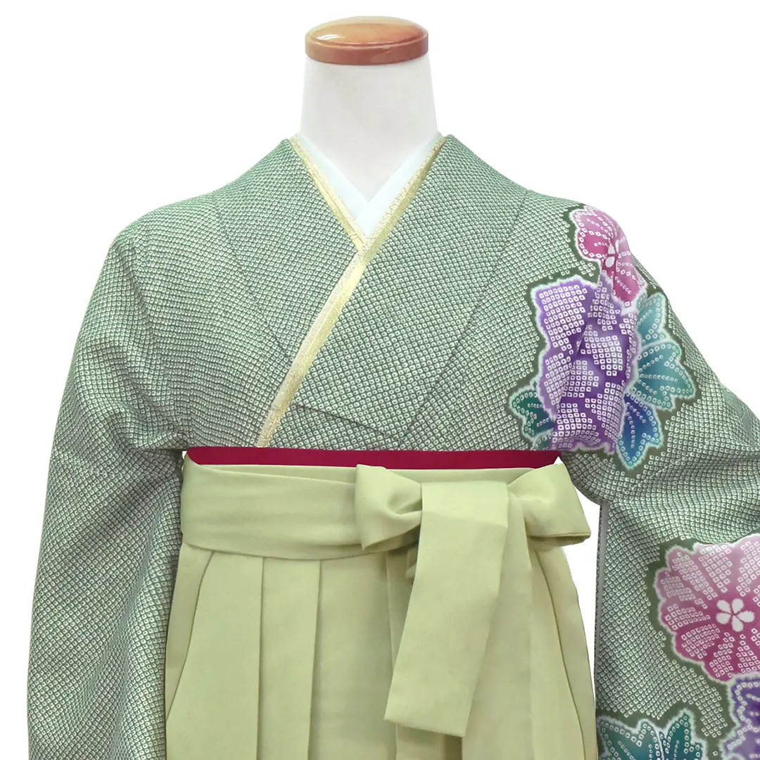 緑地に疋田牡丹・オリーブ袴（無地）（二尺袖）／卒業式 正面詳細