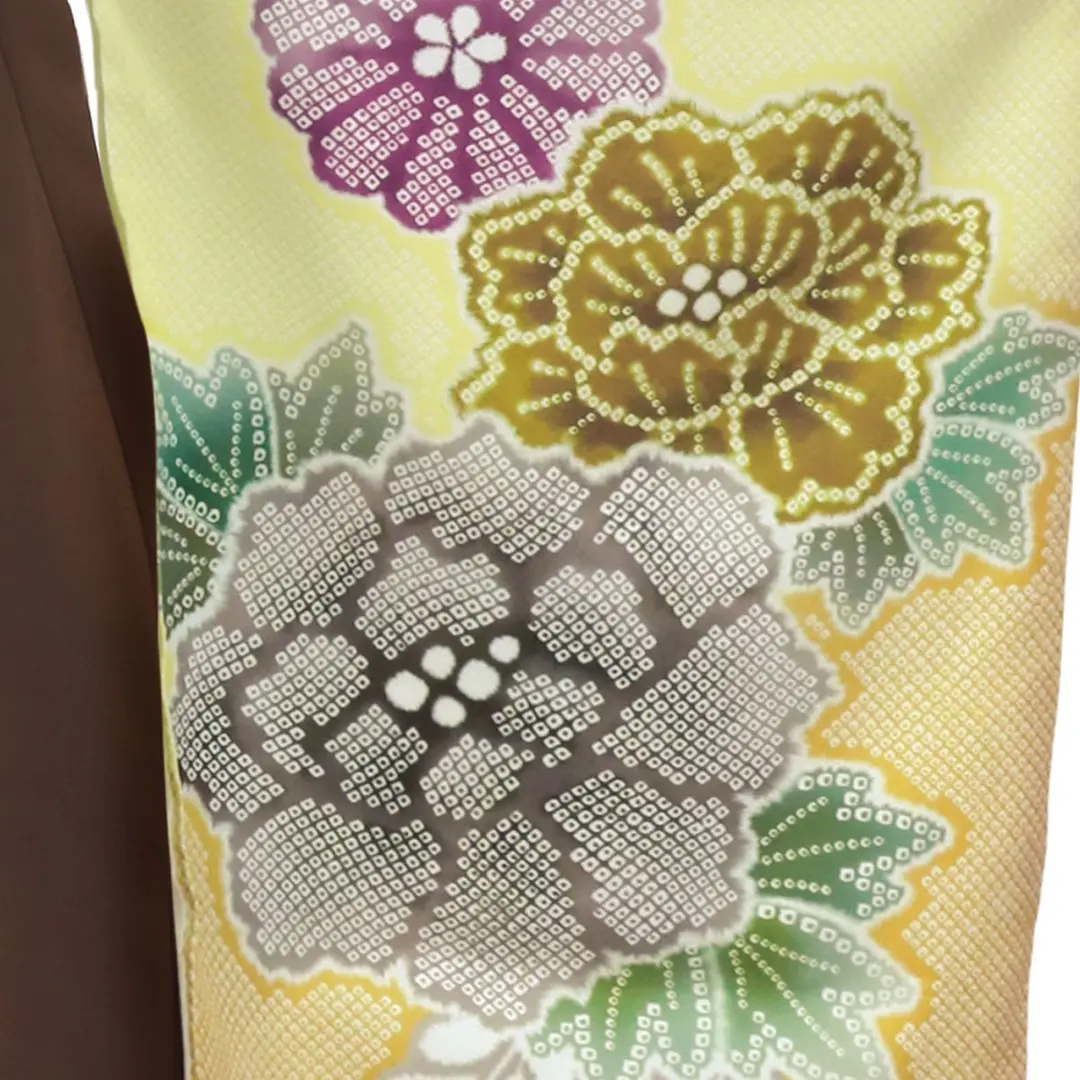 黄色地に疋田牡丹・茶色袴（無地）（二尺袖）／卒業式 袖詳細