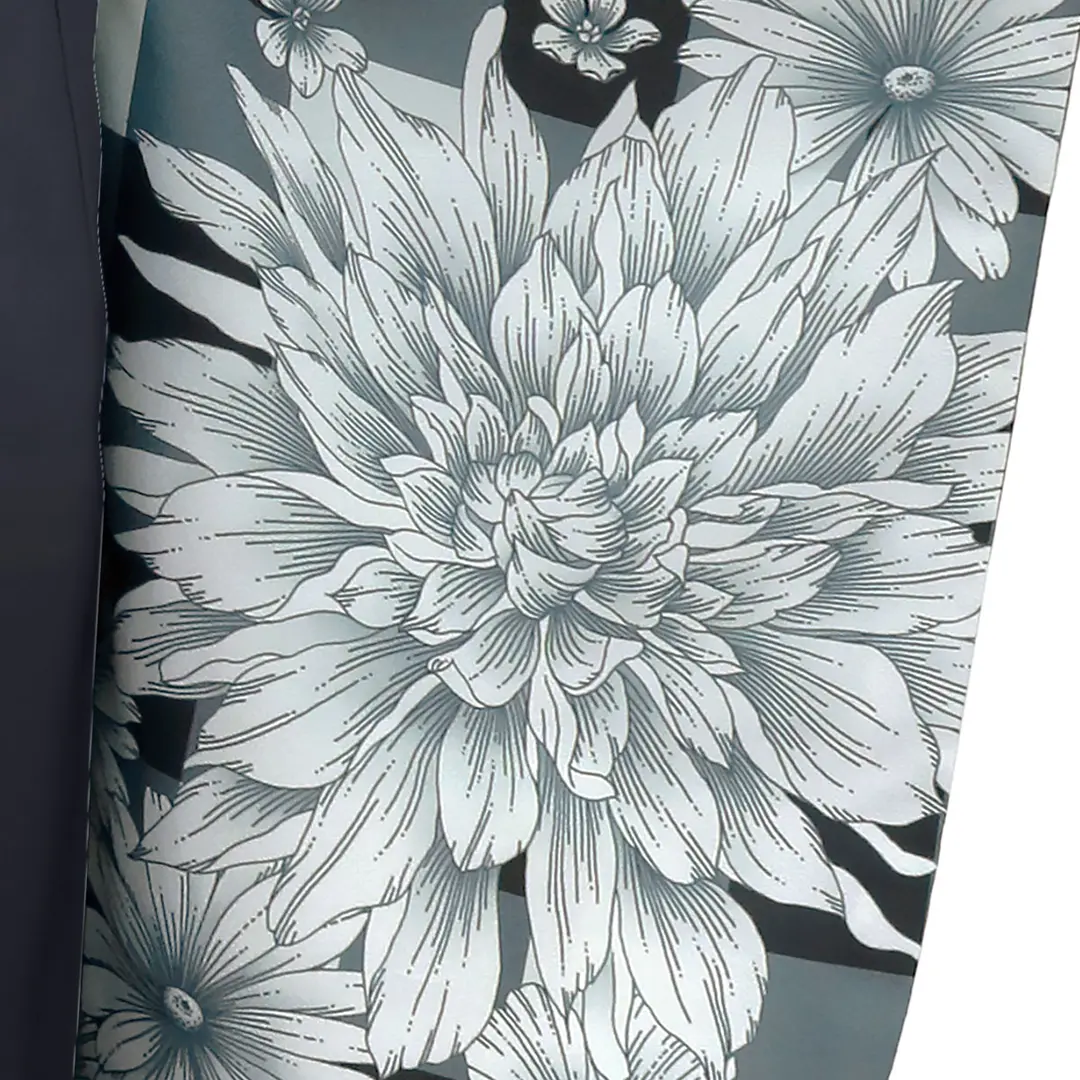 黒チェックにダリア・黒袴（ぼかし）（二尺袖）／卒業式 袖詳細