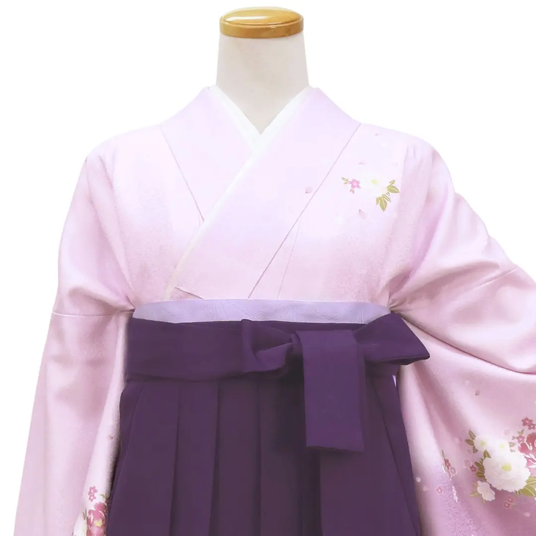 【先生におすすめ】藤色地に牡丹・紫袴（無地） （小袖）／卒業式／正面詳細