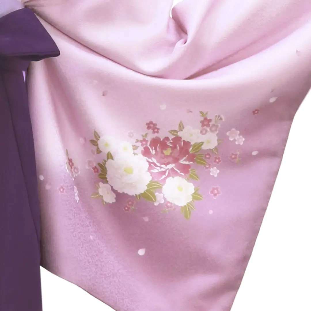 【先生におすすめ】藤色地に牡丹・紫袴（無地） （小袖）／卒業式／柄詳細