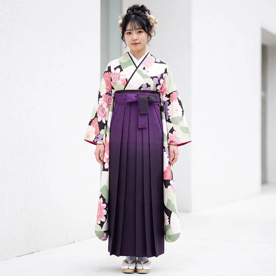 黒地の幾何学模様に菊・紫袴（ぼかし） （振袖）／卒業式 | 宅配着物