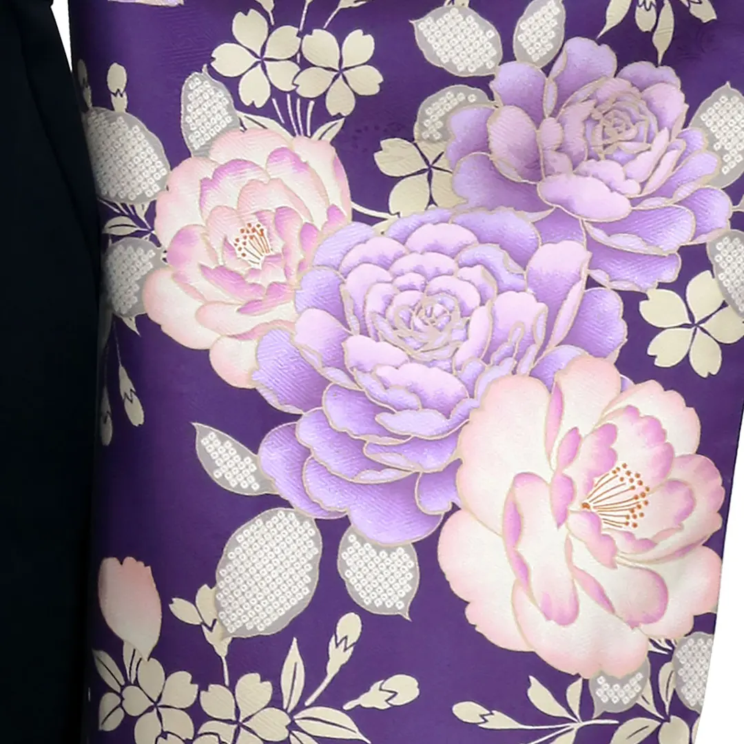 紫地に牡丹と桜文・黒袴（無地） （二尺袖）／卒業式 | 宅配着物