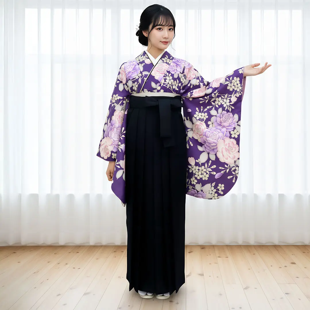 紫地に牡丹と桜文・黒袴（無地） （二尺袖）／卒業式 | 宅配着物