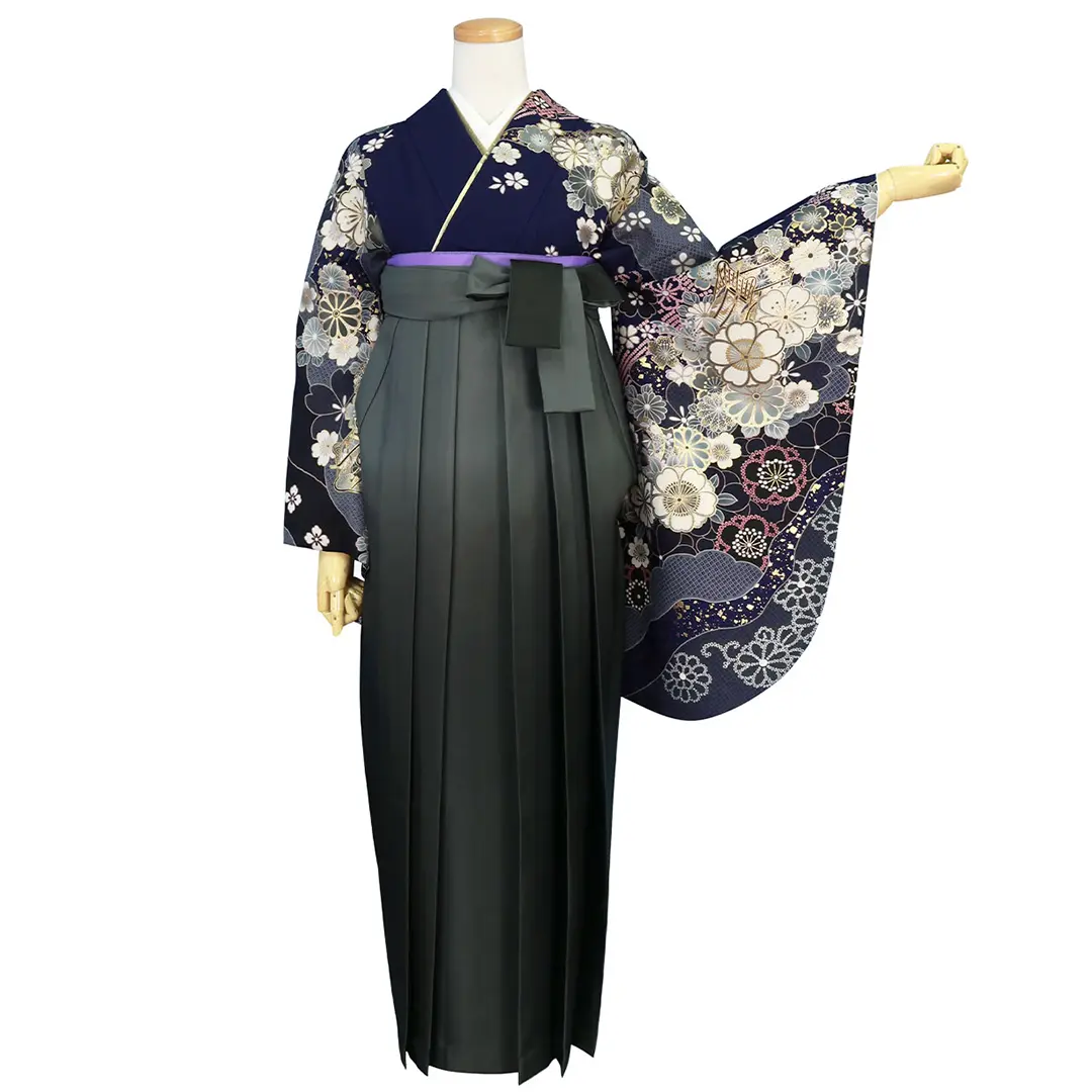 紺地に桜と御所車・黒袴（ぼかし） （二尺袖）／卒業式