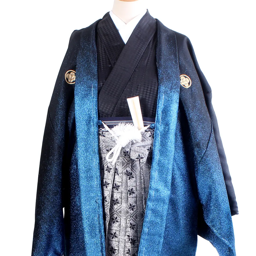 黒地にグラデーション羽織・銀袴（小学生）／卒業式／正面詳細