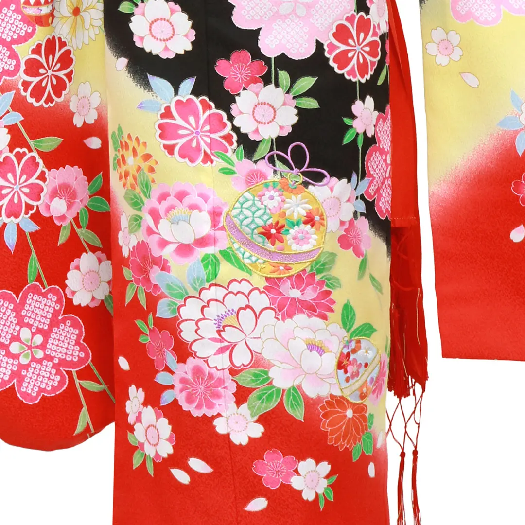 黒色に枝垂れ桜と鈴の着物／七五三・七歳女の子 | 宅配着物レンタルの