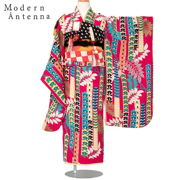 Modern antenna》紅地に藤／七五三・七歳女の子 | 宅配着物