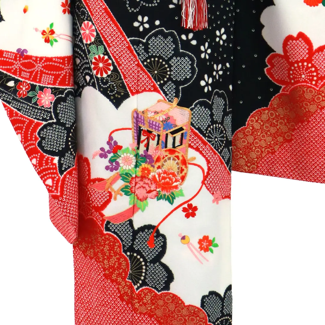 黒地に疋田（ひった）の桜、御所車の着物／七五三・七歳女の子 | 宅配