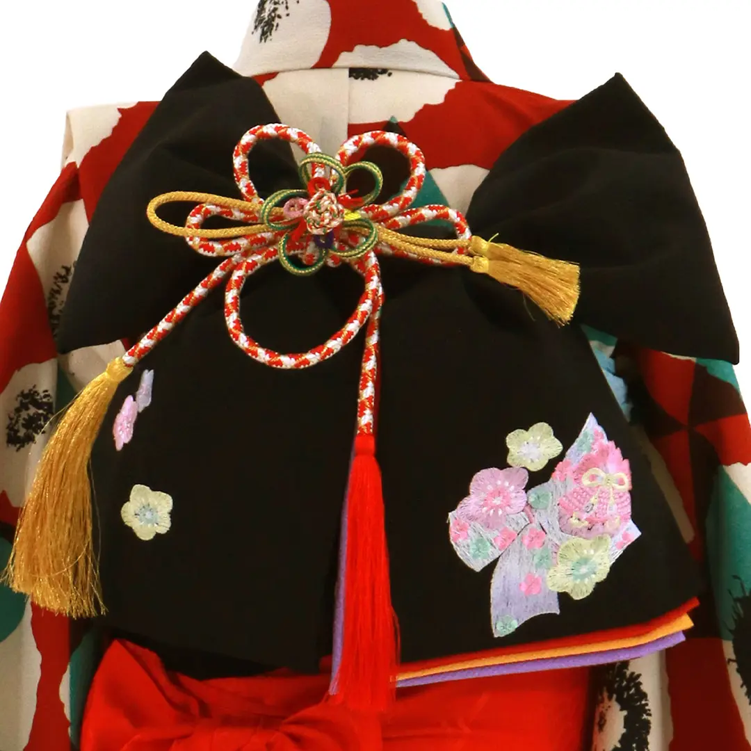 赤地にポピーと鱗文（うろこもん）の着物／七五三・七歳女の子／帯