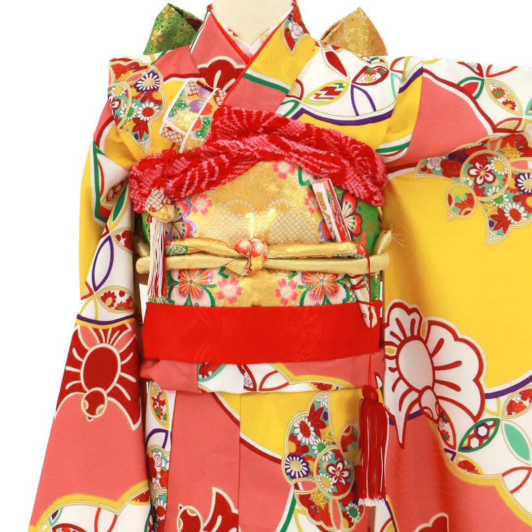 薄紅色にレトロな雲取りと雀紋の着物／七五三・七歳女の子 | 宅配着物