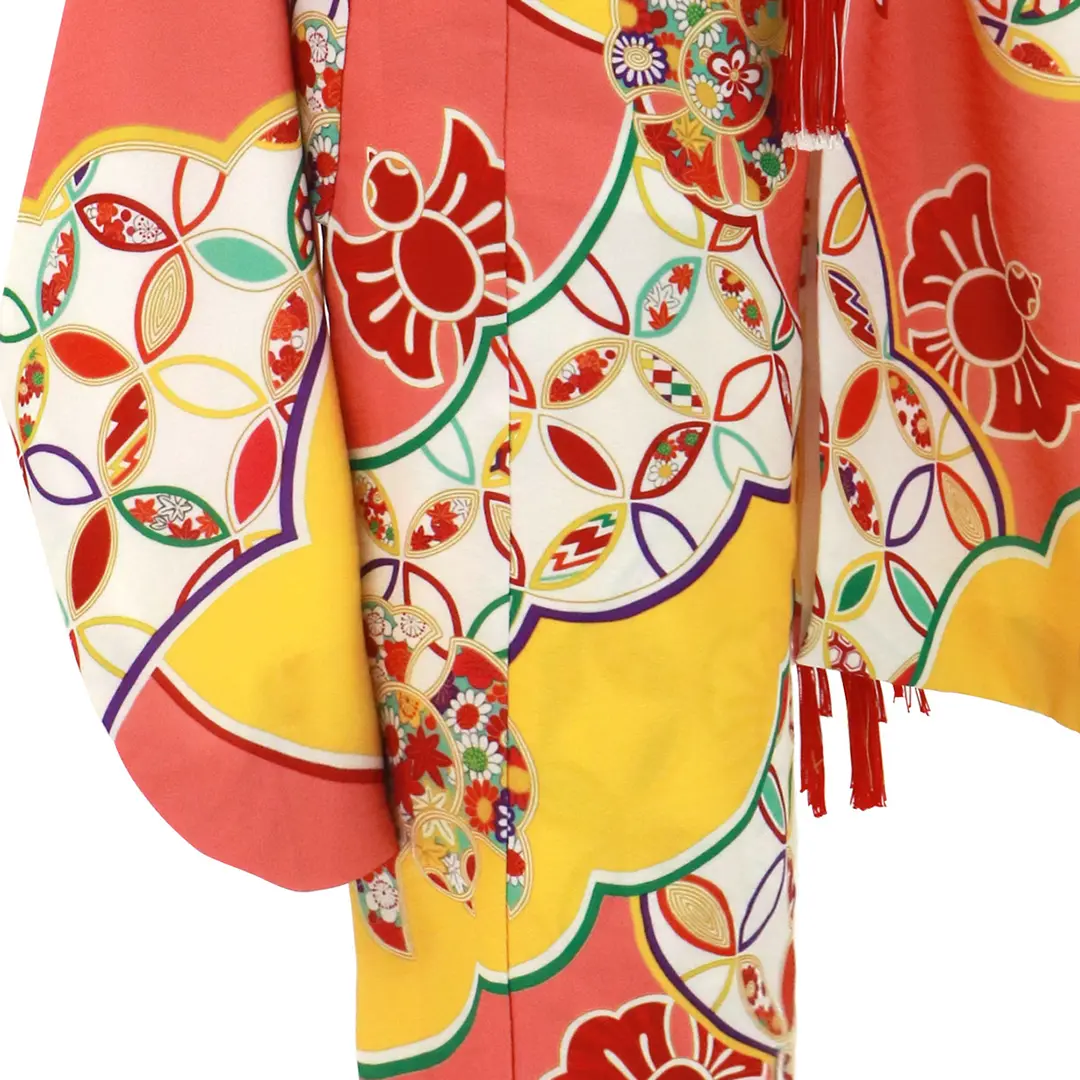 薄紅色にレトロな雲取りと雀紋の着物／七五三・七歳女の子 | 宅配着物