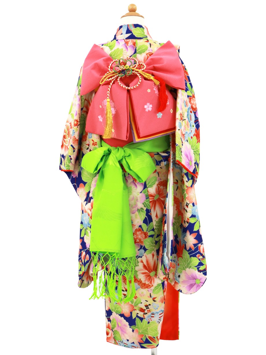 瑠璃紺地に牡丹と扇面、桜楓の着物／七五三・七歳女の子