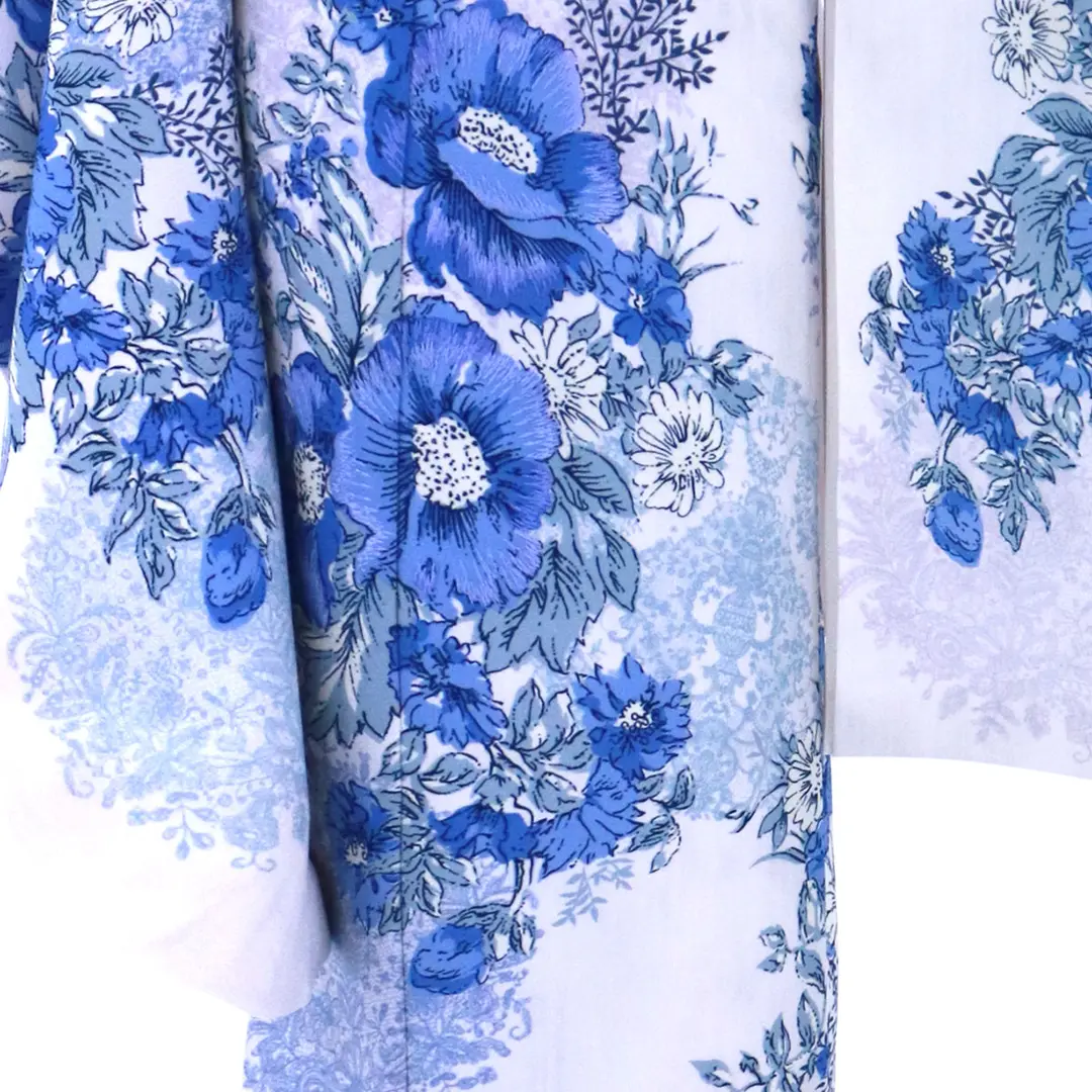 JILLSTUART》白地にブルーのアネモネの着物／七五三・七歳女の子