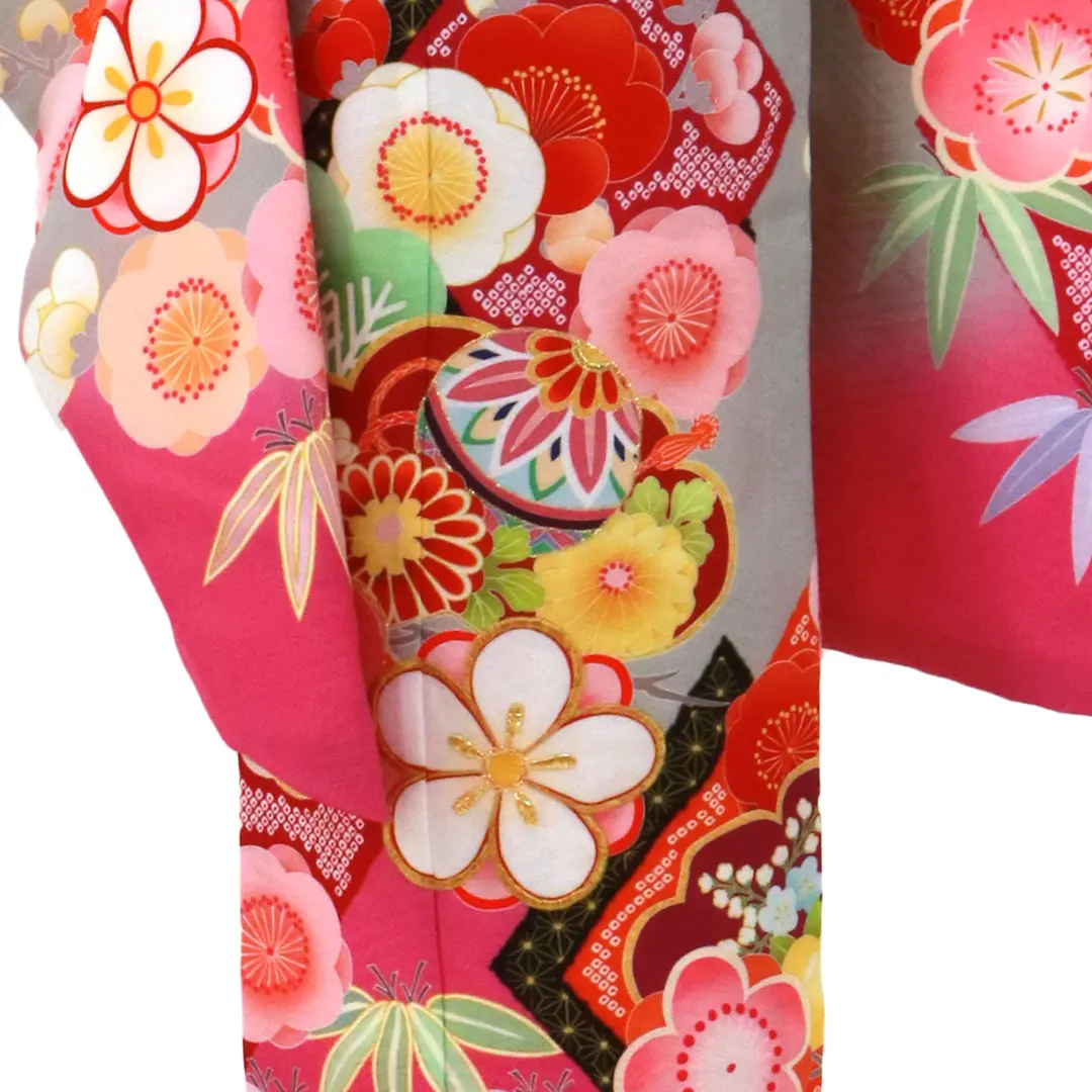 502ag46◎七五三 七歳 女児 アンティーク 鞠梅 着物&丸帯◎ 七五三 着物 レンタル 7歳 女の子 【時赤鞠桜】 7歳 七五三 着物