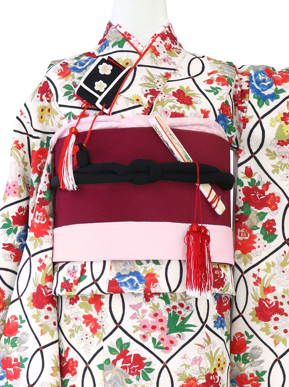 式部クラシック》白色地にバラの着物／七五三・七歳女の子 | 宅配着物