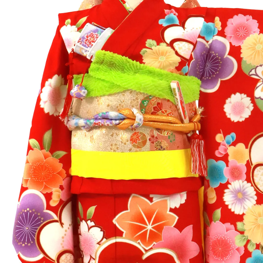 赤地に大きな梅の着物／七五三・七歳女の子