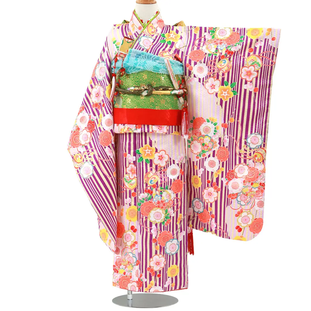 紫のストライプに花かごの着物／七五三・七歳女の子／正面