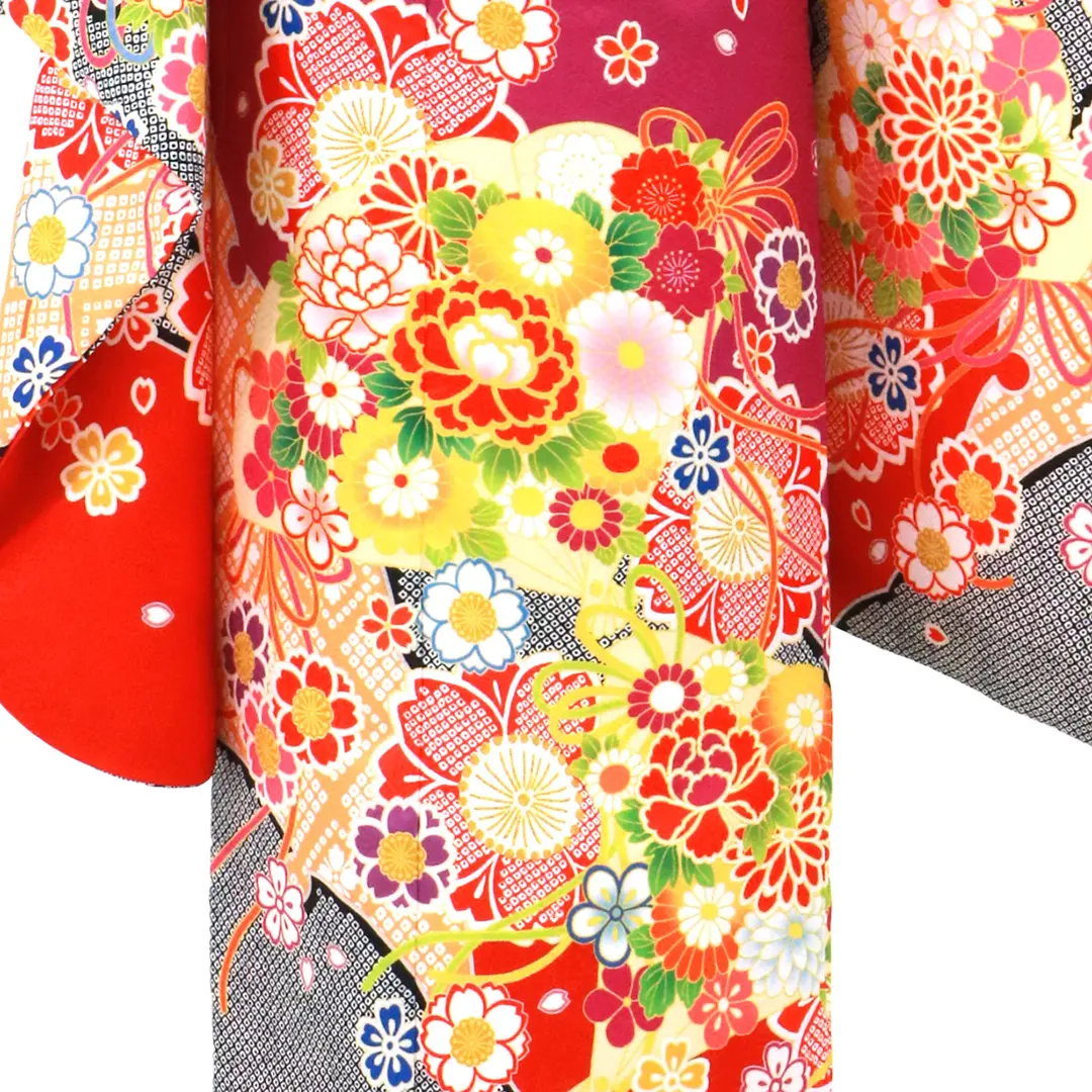 赤紫地に疋田と桜の着物／七五三・七歳女の子／裾詳細