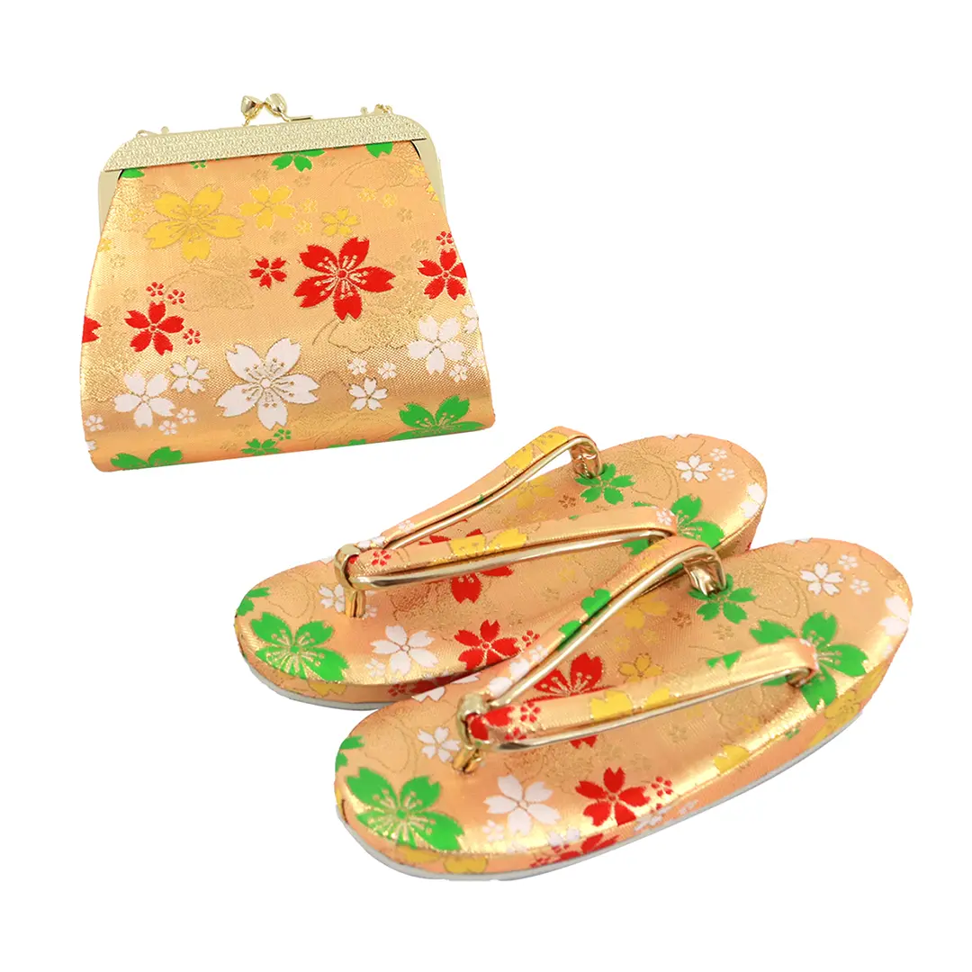 七五三七歳‼️完全フルセット‼️薄イエローに花々キラキラ‼️お家からは揃えるなし 七五三七歳‼️完全フルセット‼️薄イエローに花々キラキラ‼️