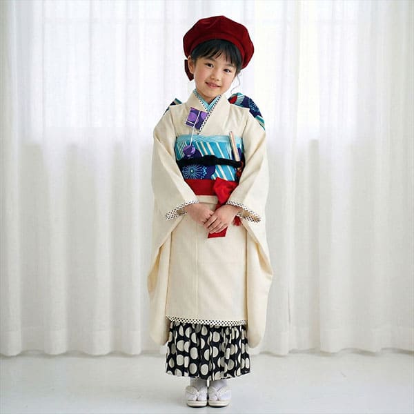 JAPAN STYLE×無地企画》スカート付きの白の着物／七五三・七歳女の子