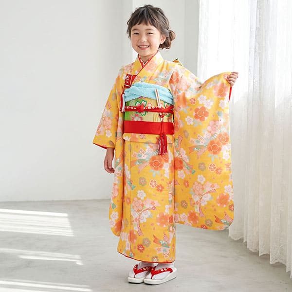 黄色地に桜と束ね熨斗の着物／七五三・七歳女の子 | 宅配着物レンタル