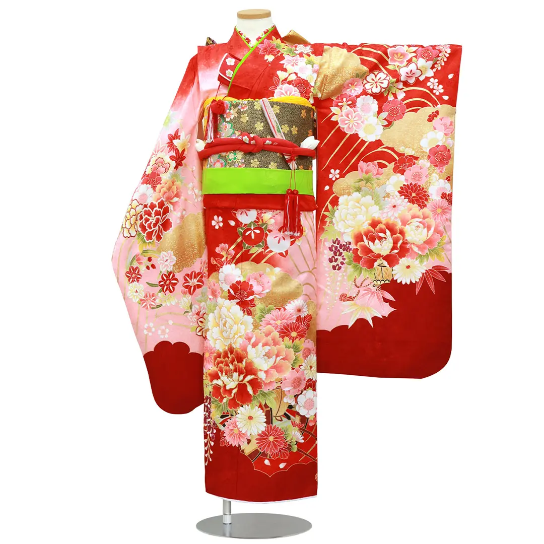 赤地に牡丹や花尽くし、雲取りの着物／七五三・七歳女の子 | 宅配着物