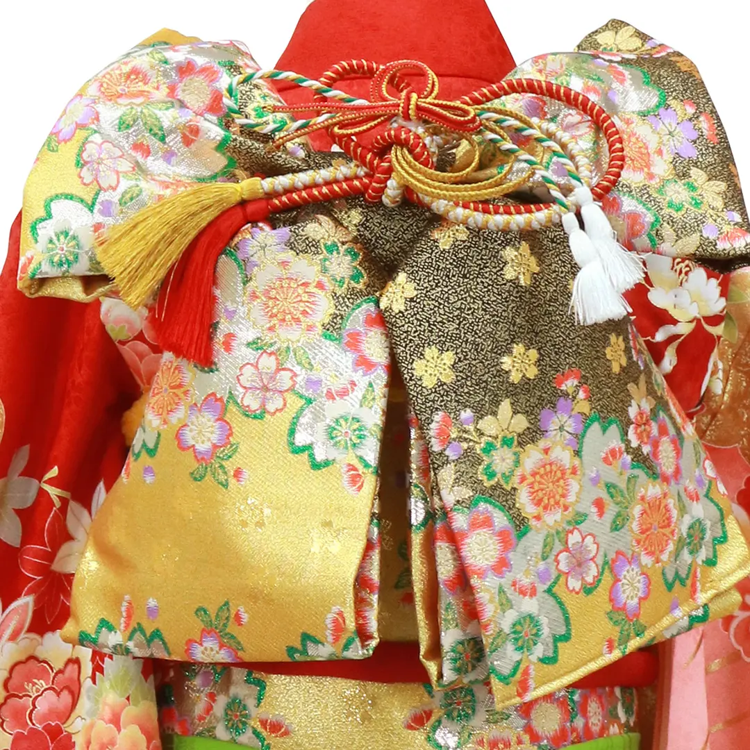 赤地に牡丹や花尽くし、雲取りの着物／七五三・七歳女の子／帯