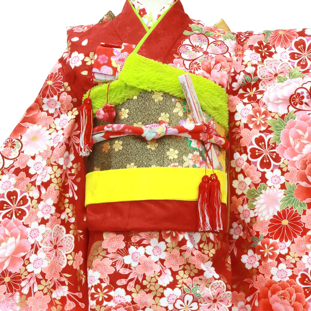 赤地に桜や四季花、花づくしの着物／七五三・七歳女の子／バストアップ詳細