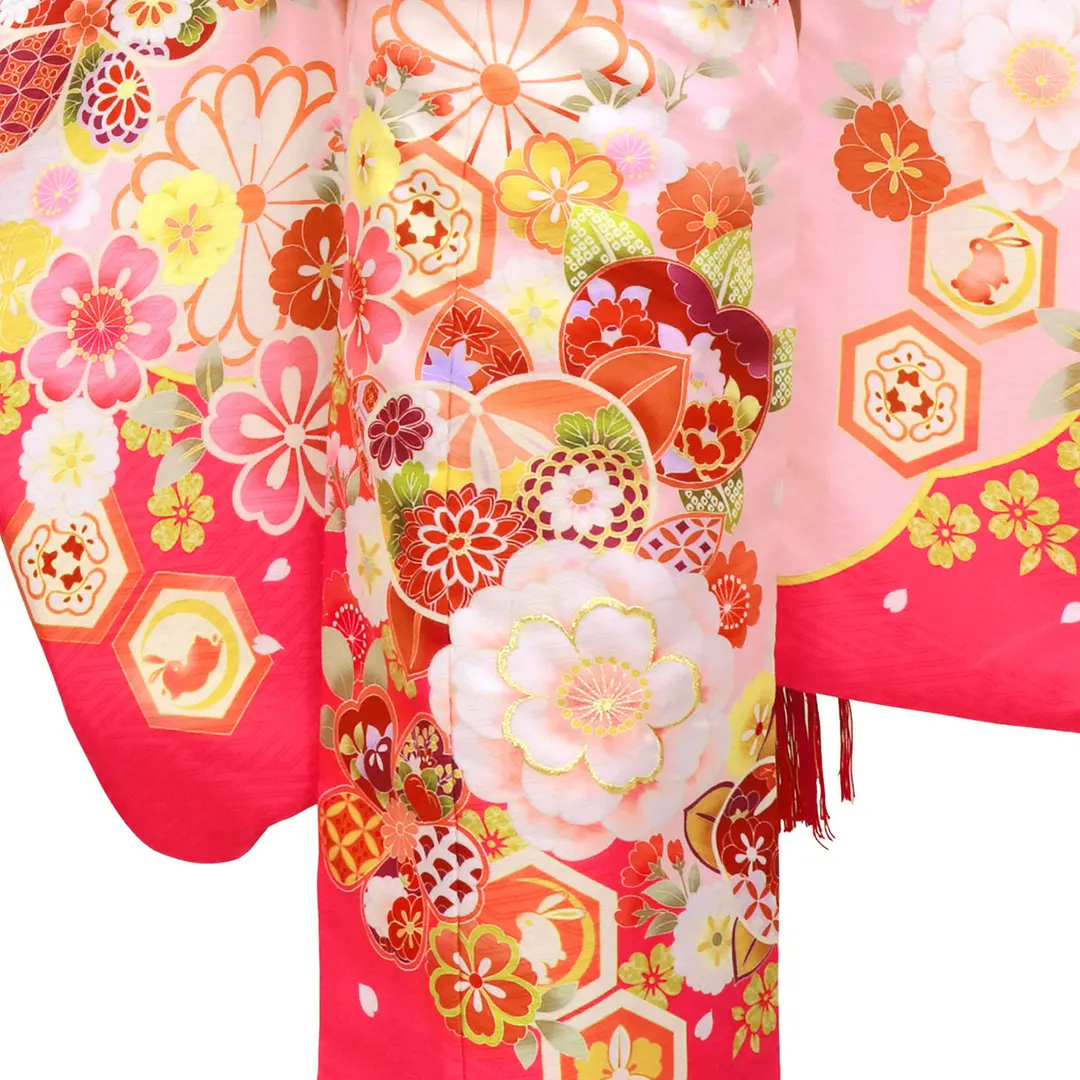 薄ピンク地に梅や桜文様の着物／七五三・七歳女の子 | 宅配着物