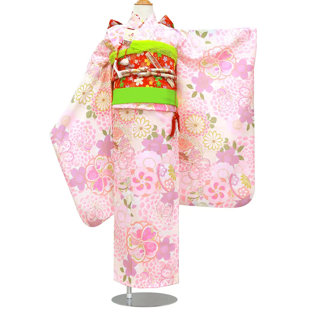 薄ピンク地にダリアとねじり梅の着物／七五三・七歳女の子／正面