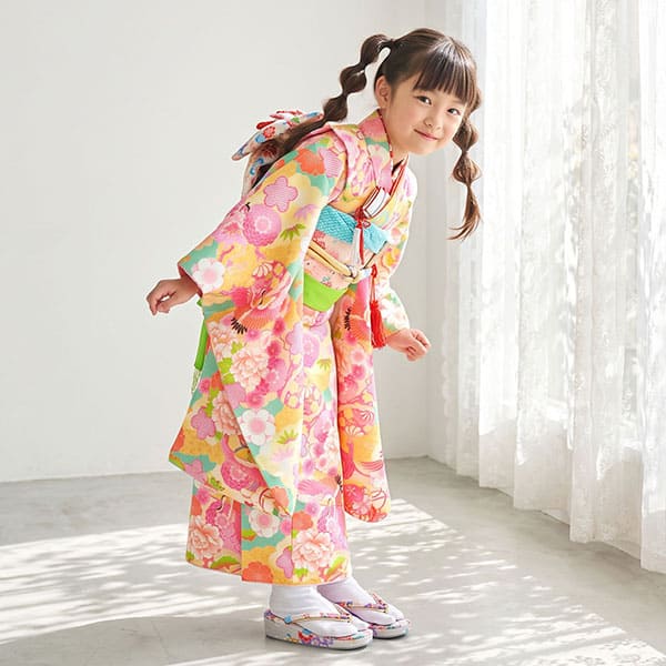 パステルグリーンに鶴と毬の着物／七五三・七歳女の子 | 宅配着物