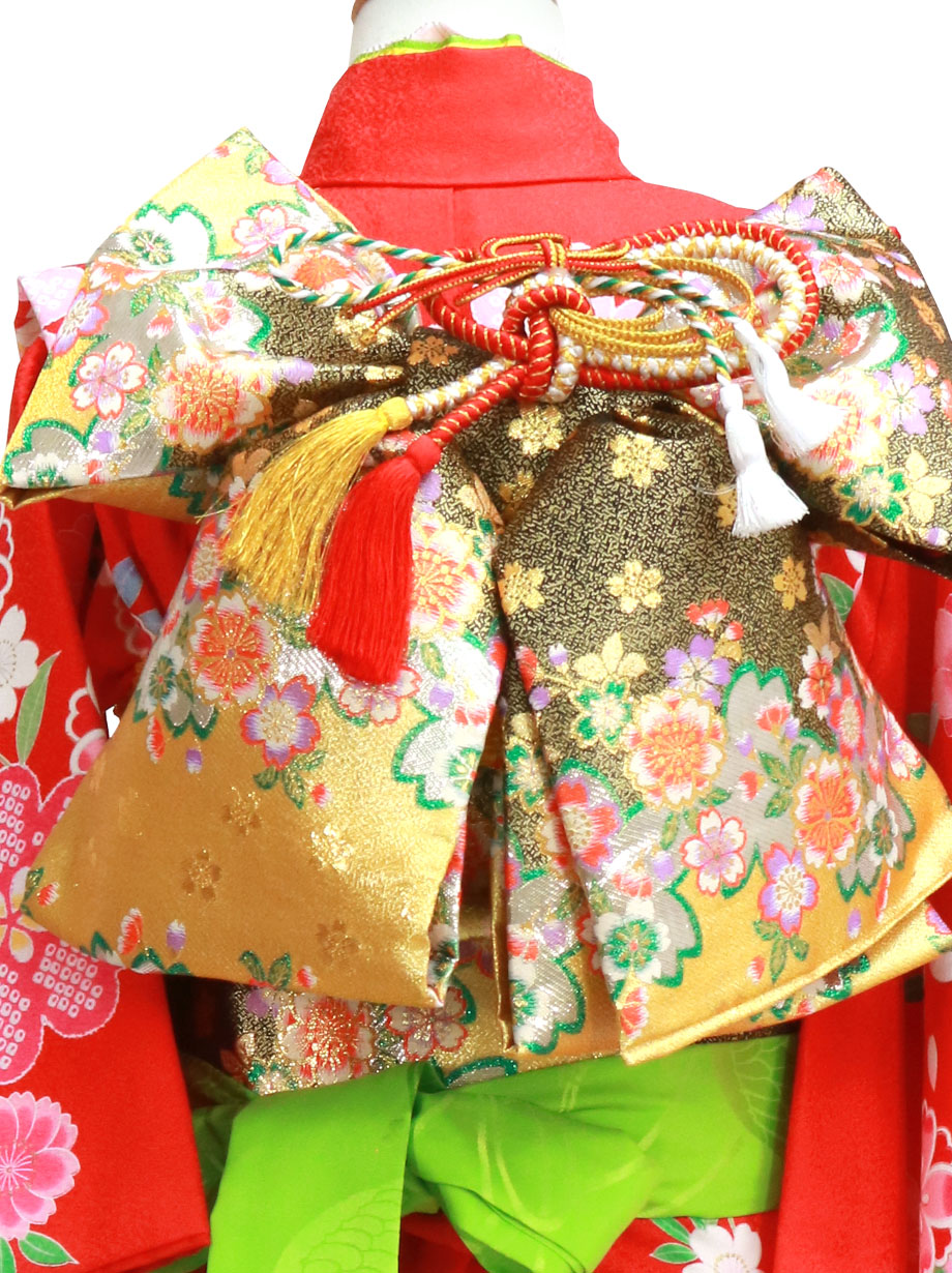 赤地に鈴と牡丹の着物／七五三・七歳女の子