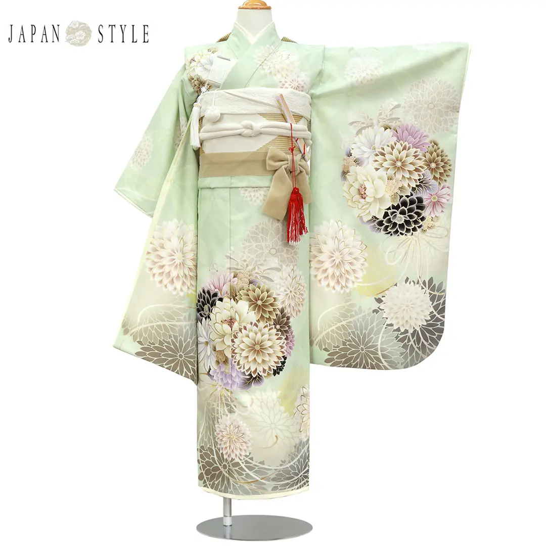 七五三に★レトロな黄緑に菊と橋文　7歳着物セット JAPAN STYLE》青磁色にむじな菊の着物／七五三・七歳女の子 | 宅配着物