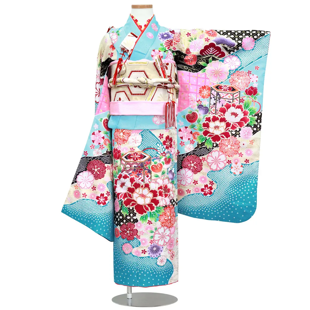 水色地に牡丹と貝桶（ピンク）／小さめサイズ／七五三・七歳女の子／正面